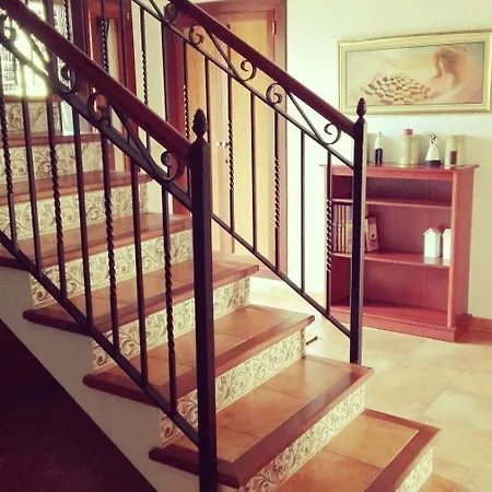 House With 4 Bedrooms In Manacor, With Wonderful Mountain View, Privat Apartment