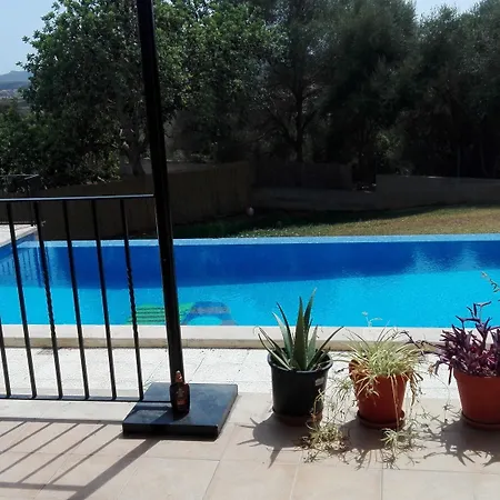 House With 4 Bedrooms In Manacor, With Wonderful Mountain View, Privat